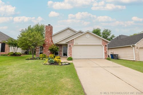 9320 S 95th Eastplace, Tulsa, OK, 74133 | Card Image