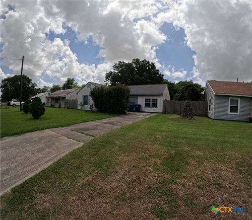 119 Runnels St, Port Lavaca, TX, 77979 | Card Image