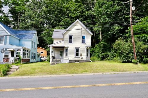 42 Delaware St, Walton, NY, 13856-1317 | Card Image