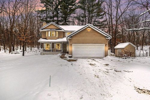 8401 N 39th St, Augusta, MI, 49012-9276 | Card Image