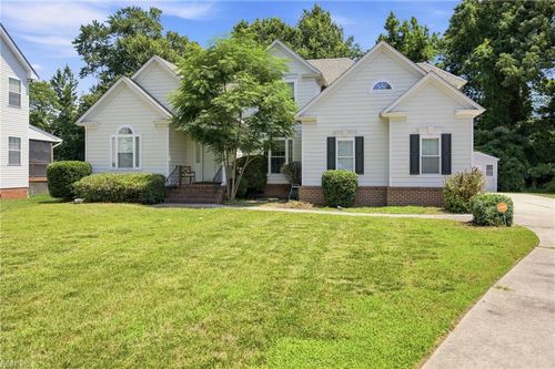 3126 N Stonebridge Dr, Norfolk, VA, 23504-4093 | Card Image