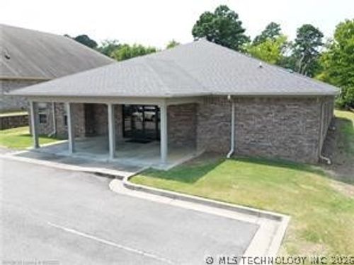 1111 Fayetteville Rd, Van Buren, AR, 72956-3363 | Card Image