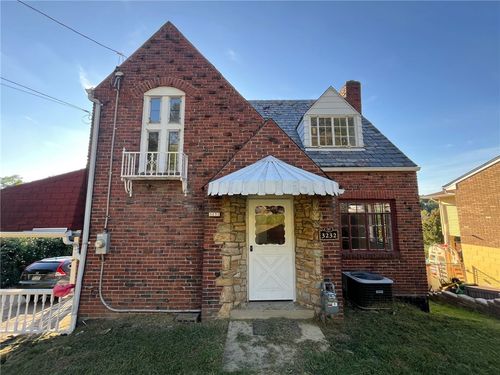 3232 Margaret St, Pittsburgh, PA, 15227-1028 | Card Image
