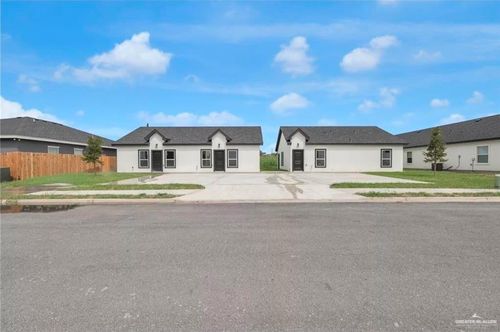 905 Crestview St, Weslaco, TX, 78596 | Card Image
