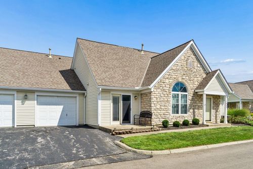 7830 Meadowlark Ln S, Reynoldsburg, OH, 43068-8175 | Card Image