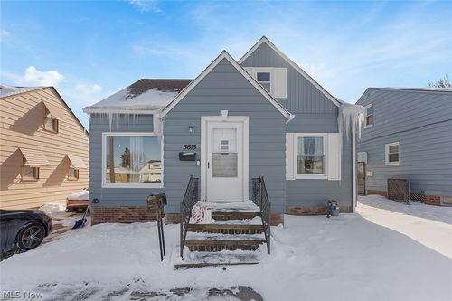 5615 Snow Rd, Parma, OH, 44129-3315 | Card Image