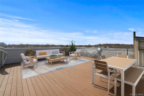 6n-6296 Woodhaven Blvd, Rego Park, NY, 11374-3738 | Card Image