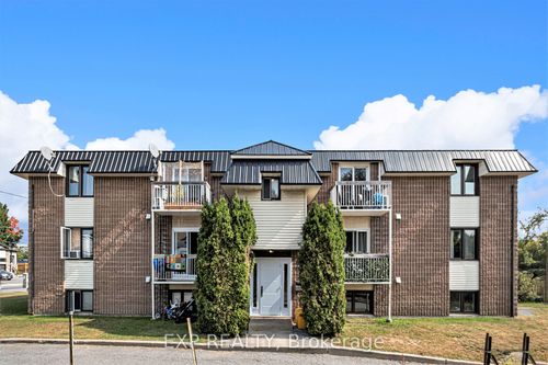 4-875 Laurier St, Rockland, ON, K4K1J5 | Card Image