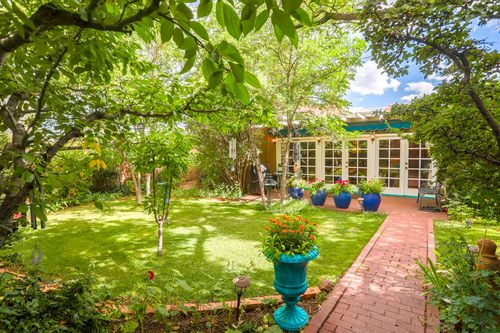 604 E Barcelona, Santa Fe, NM, 87505 | Card Image