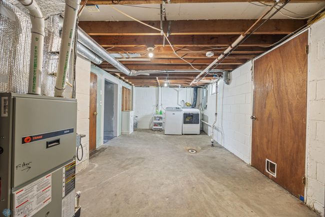 Basement Utility Room | Image 13