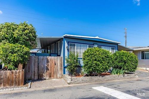 180 Medina Drive, Pacheco, CA, 94553 | Card Image