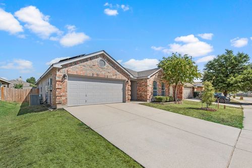 628 Poncho Ln, Haslet, TX, 76052-2935 | Card Image