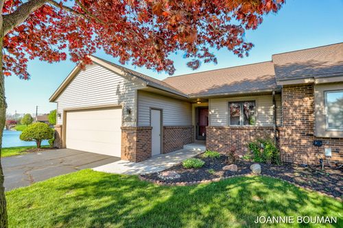 9066 Lakeview Ct, Zeeland, MI, 49464-1981 | Card Image