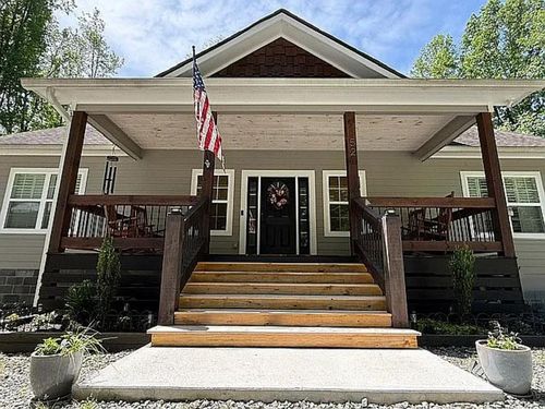 52 Hickory Ridge Dr, Ellijay, GA, 30536-6227 | Card Image