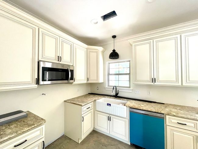 232 E Sunnybrook Rd, House other with 3 bedrooms, 2 bathrooms and 2 parking in Carriere MS | Image 6