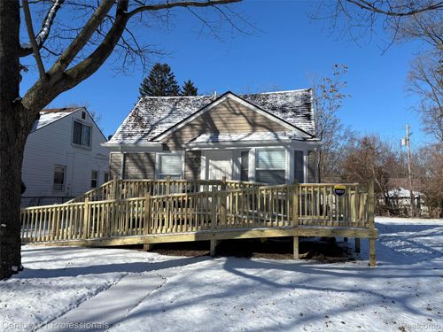 19767 Greenview Ave, Detroit, MI, 48219-2124 | Card Image