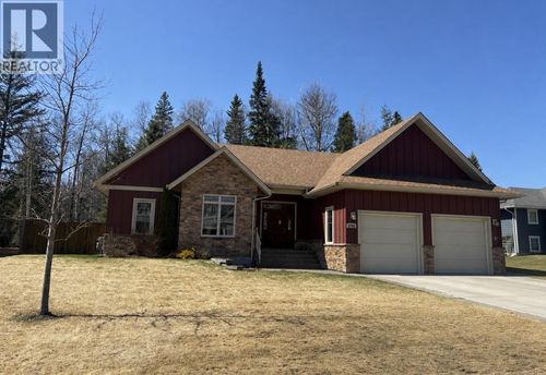 2703 Maurice Dr, Prince George, BC, V2N0C8 | Card Image