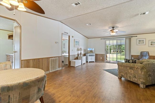 6890 W Hamill Ct, House other with 3 bedrooms, 2 bathrooms and null parking in Homosassa FL | Image 6