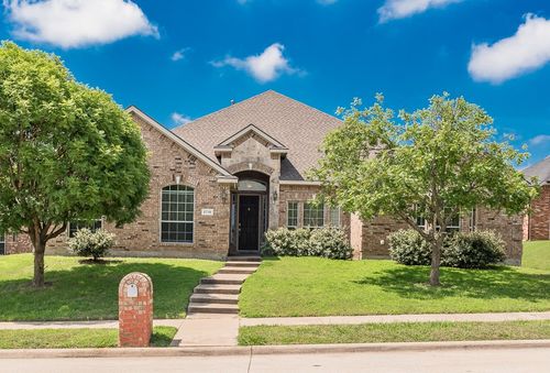 1736 Blue Stream Dr, DeSoto, TX, 75115-7853 | Card Image