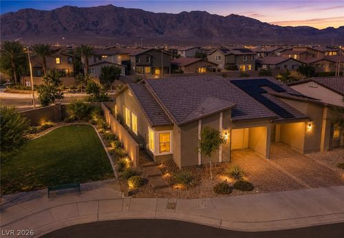 4426 Meadow Glade Ave, North Las Vegas, NV, 89084-4950 | Card Image