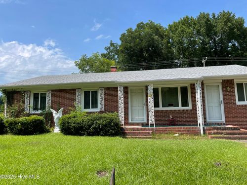 1610 Lexington Dr, Elizabeth City, NC, 27909-4535 | Card Image