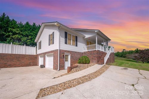 3231 Christie Rd, Hudson, NC, 28638-9205 | Card Image