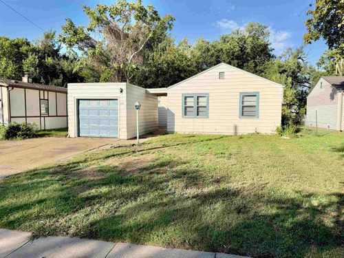 2261 S Grove St, Wichita, KS, 67211-5405 | Card Image
