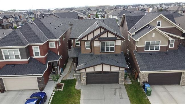 128 Savanna Close Ne, Home with 6 bedrooms, 3 bathrooms and 4 parking in Calgary AB | Image 2