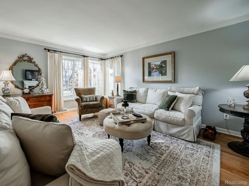 3716 Mark Orr Rd, Royal Oak, MI, 48073-2296 | Card Image