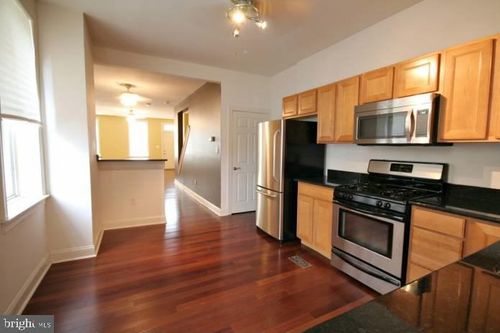 219 Hermitage St, PHILADELPHIA, PA, 19127-1018 | Card Image