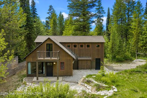 386 Spruce St, Alpine, WY, 83128 | Card Image