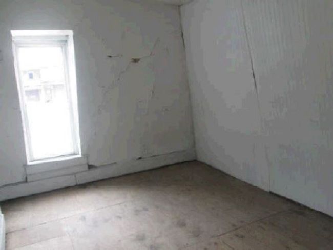 121 Market St, House other with 3 bedrooms, 2 bathrooms and null parking in Scottdale PA | Image 9