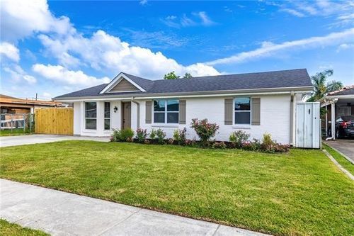 404 Alpaca Dr, Arabi, LA, 70032-1904 | Card Image