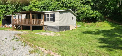 104 Moss Spring Hollow Rd, Centerville, TN, 37033-5180 | Card Image