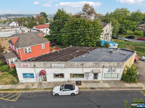 825 State Hwy, Ridgefield, NJ, 07657 | Card Image