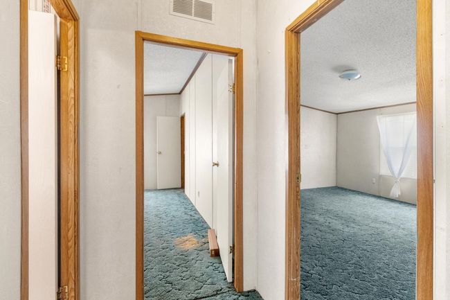 153 Angelia Dr, House other with 3 bedrooms, 2 bathrooms and 4 parking in Cedar Creek TX | Image 20