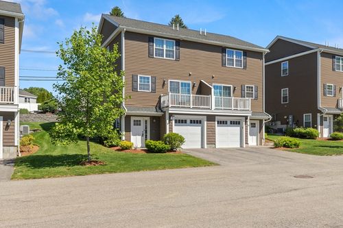 8-4 Fairview St, North Chelmsford, MA, 01863-2459 | Card Image