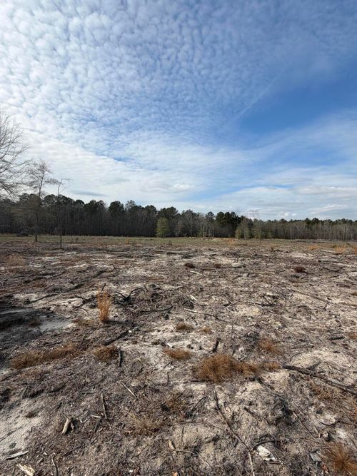 33-2033 R And B Ave, Barnwell, SC, 29812-7277 | Card Image