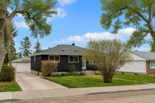 254 Hendon Dr Nw, Calgary, AB, T2K1Z5 | Card Image