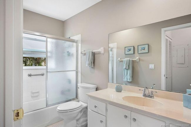 APT-115 - 1600 Se Saint Lucie Blvd, Condo with 2 bedrooms, 2 bathrooms and null parking in Stuart FL | Image 17