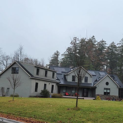 2-above-garage-19 Metacomet Dr, Sandown, NH, 03873-2411 | Card Image