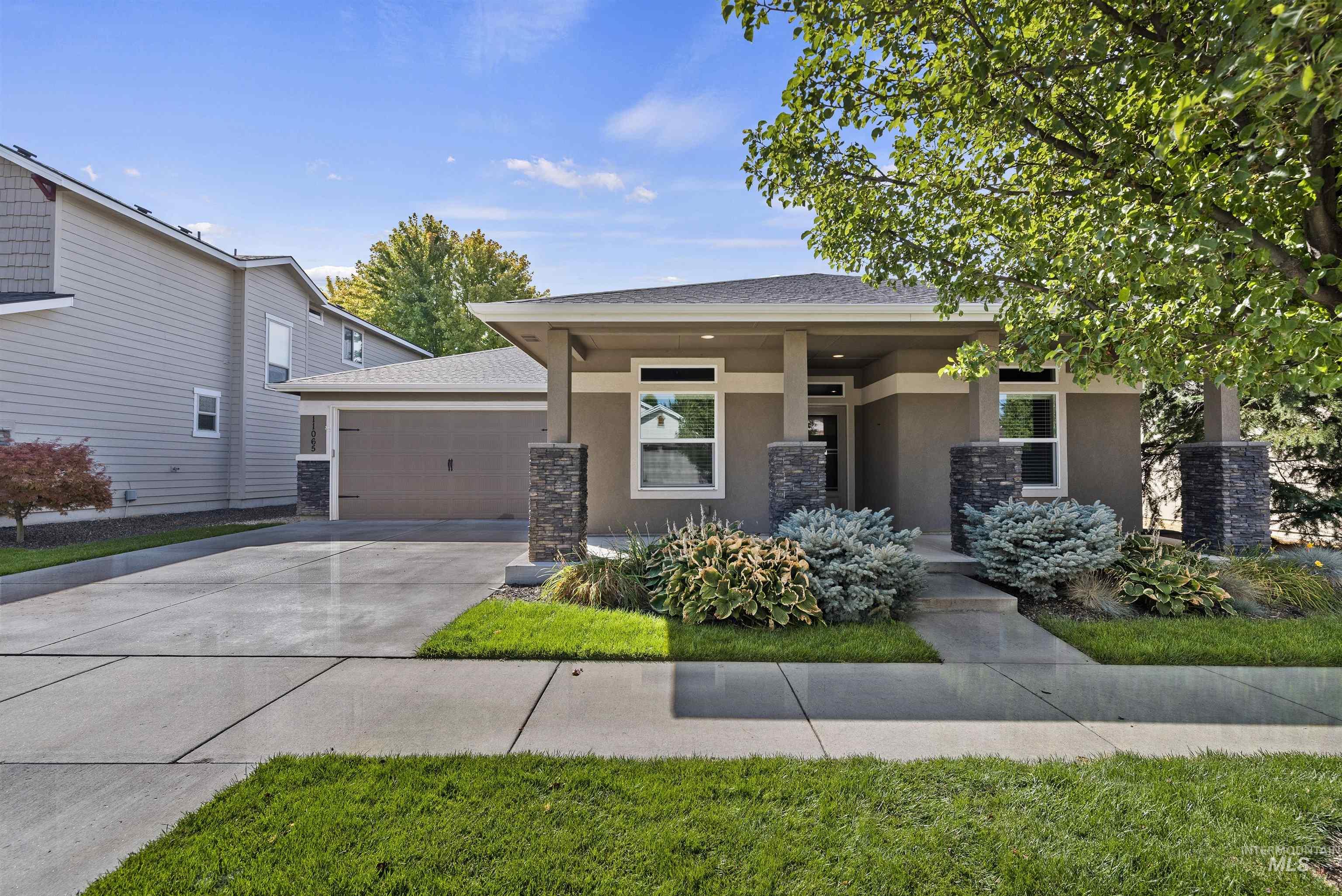 Napia St, Boise, ID 83709