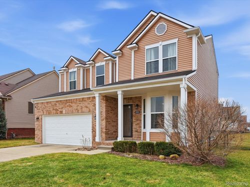 29384 Jennifer Dr, Chesterfield, MI, 48051-3922 | Card Image