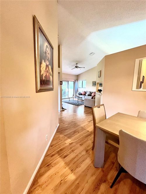 apt-205-10 Via De Casas Sur, Boynton Beach, FL, 33426-8841 | Card Image