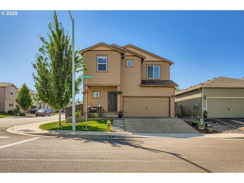 900 Bear Creek Dr, Molalla, OR, 97038-9044 | Card Image