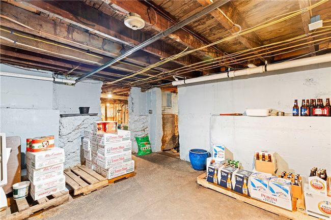 659 Killingly St, Home with 2 bedrooms, 3 bathrooms and 30 parking in Johnston RI | Image 27