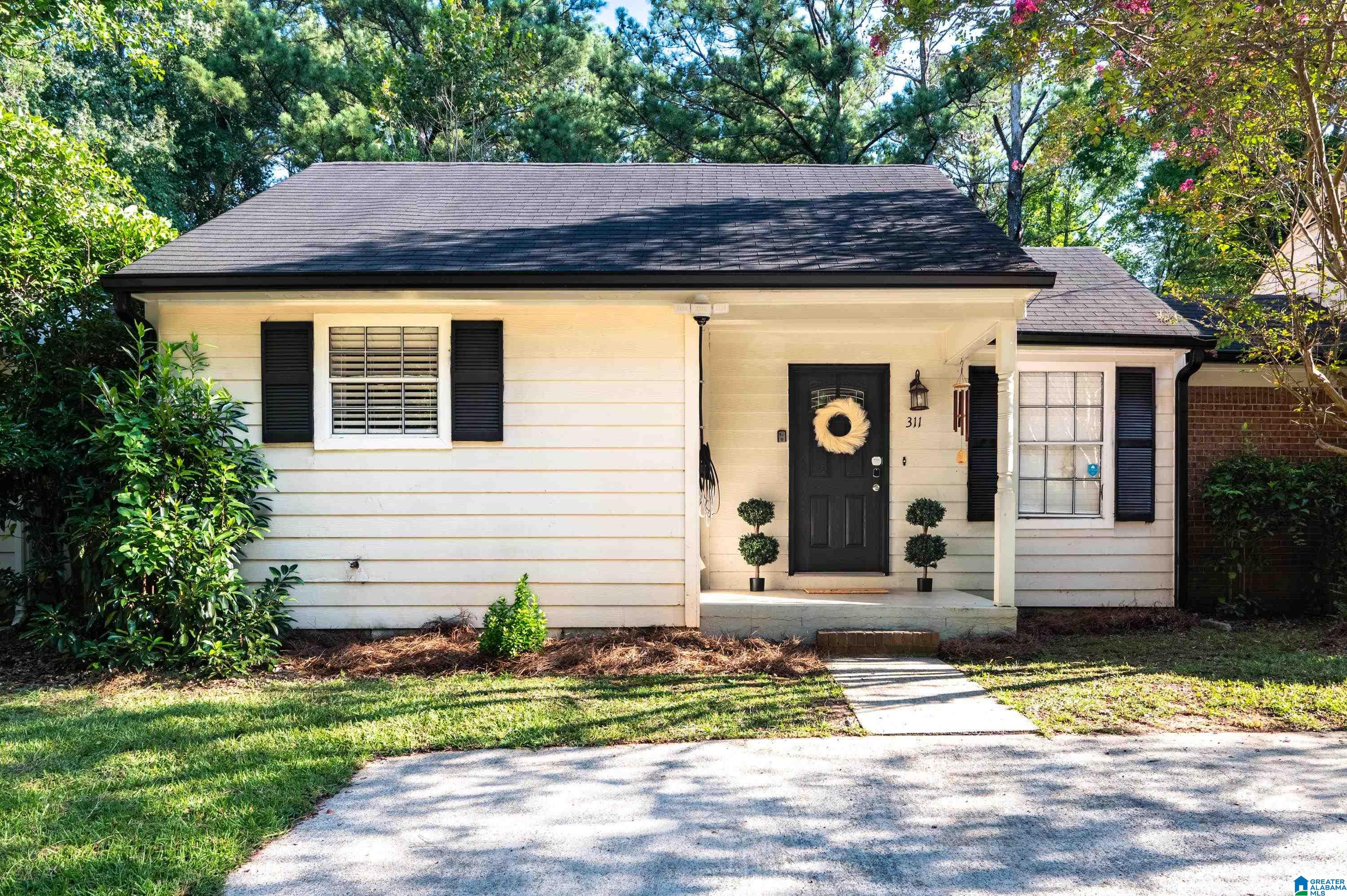 Valley Crest Dr, Birmingham, AL 35215