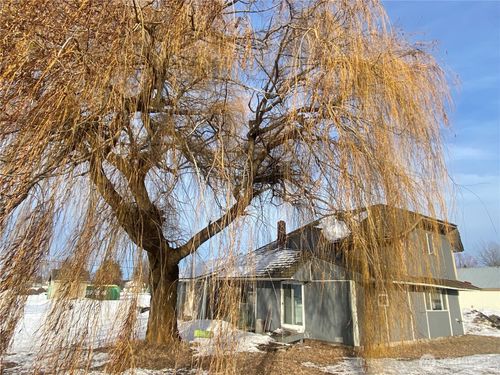 200 Watson St Nw, Creston, WA, 99117-8518 | Card Image