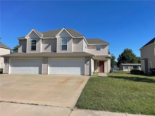 954 E Wildcat Run St, Gardner, KS, 66030-1774 | Card Image