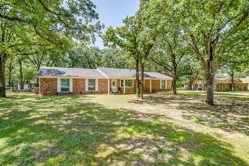 223 Bob White Trl, Burleson, TX, 76028-7936 | Card Image
